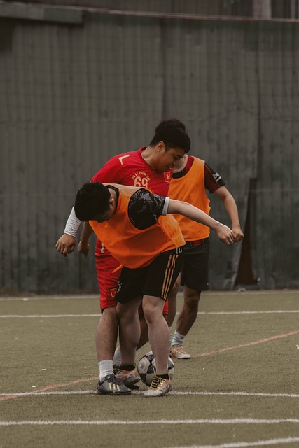 爾犯下中場 爾犯下中場