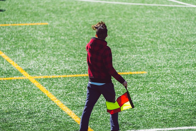 张红牌彻底 张红牌彻底